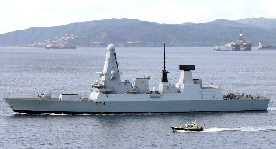 HMS DIAMOND D34_n5.jpg
