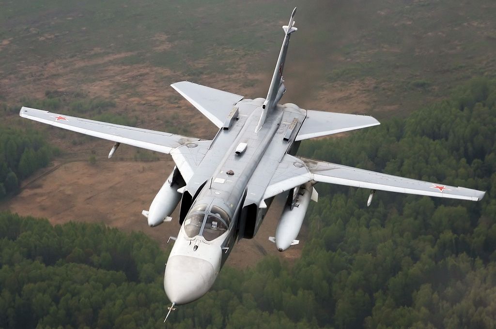 Sukhoi_Su-24_inflight_Down.jpg